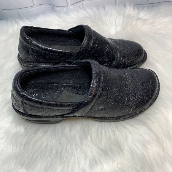Born BOC Peggy Black Tooled Leather Clogs Size 11 - Picture 3 of 7